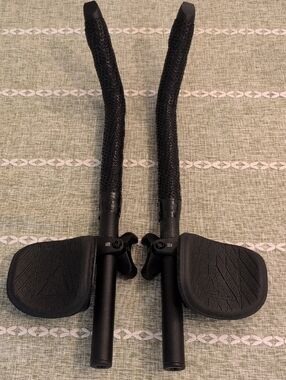 Pair of Black Bicycle Aero Bar Extensions with Armrests (Sonic/Ergo/52a)
